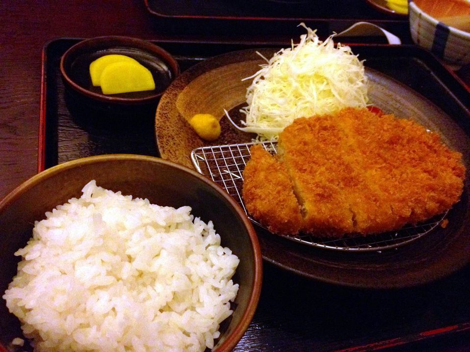 Cómo hacer Tonkatsu (chuleta de cerdo japonesa)