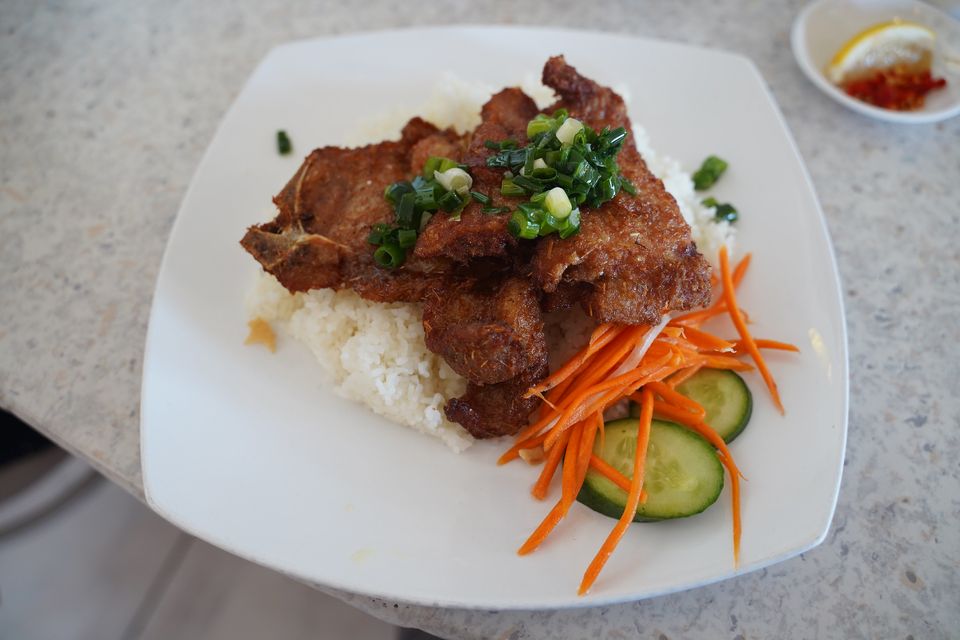 Sườn nướng, costillas de cerdo a la parrilla vietnamitas